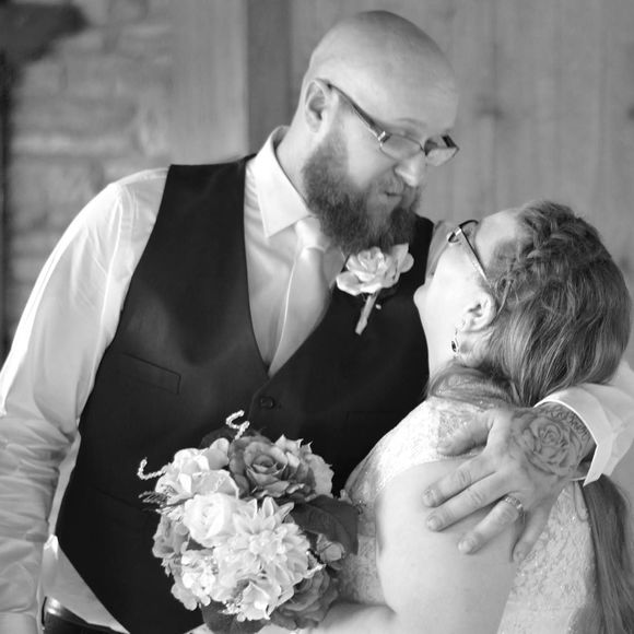 Meet your Posher, Kelcey - Picture 1 of 1